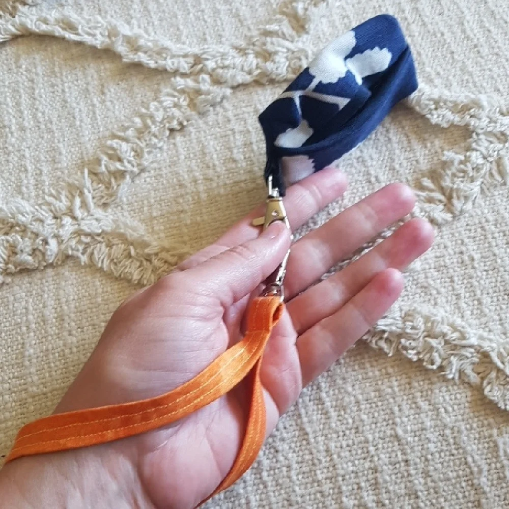 Patch & Roam Dog Poo Bag Holder & Keychain Wristlet handmade zero-waste - Picture 3 of 6